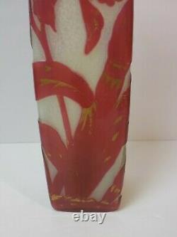 Stunning French Cameo Art Glass 14 Vase, Art Nouveau, c. 1910