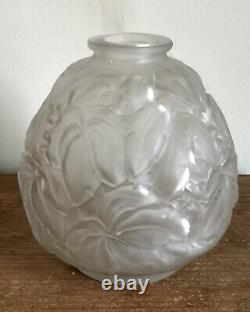 Superb French Art Deco Glass Vase by Carrillo c1930 19cm Tall
