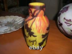 VINTAGE FRENCH CAMEO ART DECO GLASS VASE by DEGUE 1920's