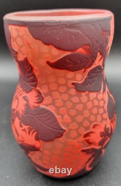 Vintage Galle Reproduction Cameo Art Nouveu Glass Vase Red Flowers & Leaves