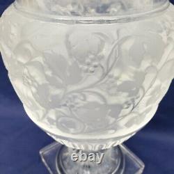 Vintage Lalique Crystal Versailles Large Vase Glass Urn 14 T France (1 of 2)