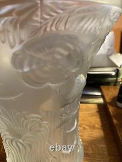 Vintage Lalique Frosted Heavy Crystal Sea Life Pattern 10.5 X8 Large Vase