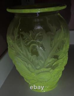 Vtg Verlys Alpine Thistle Vase French Art Glass 1930s Signed Manganese Glow